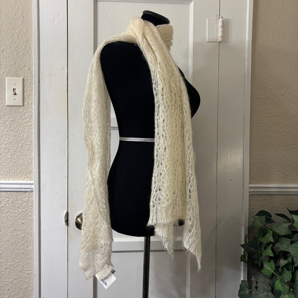 Baby Mo Kid Mohair/Silk Shawl - Picture 3 of 15